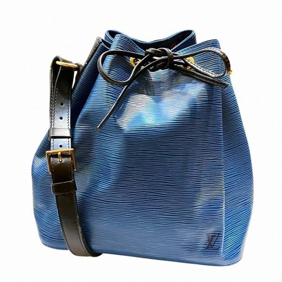 LOUIS VUITTON Black Shoulder Bag - Picture 1 of 9